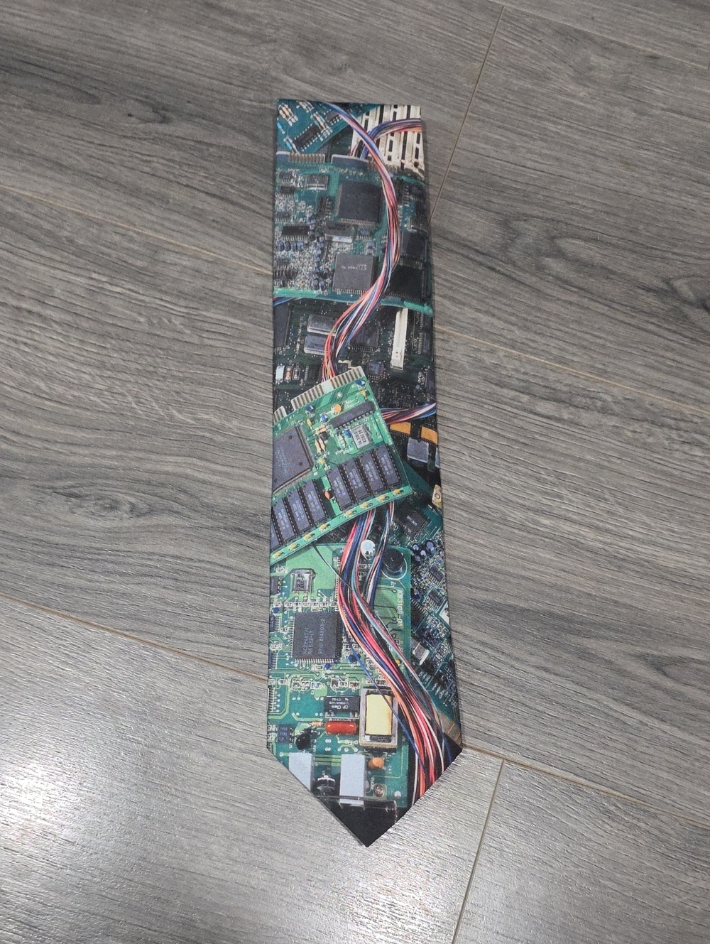 Ralph Marlin 1994 Circuit Board Print Tie in Green/Black/Red